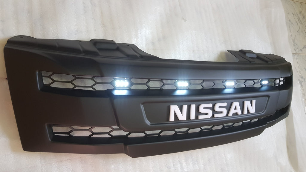 NISSAN PATHFINDER 2005-2007 GRILL White Nissan