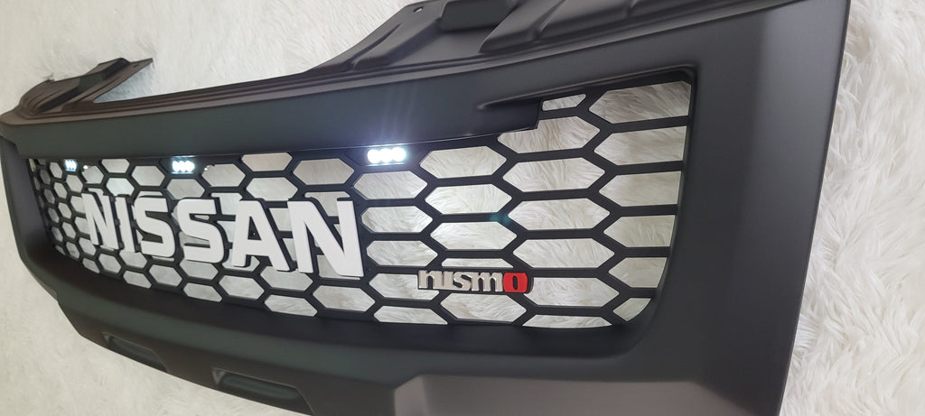 NISSAN PATHFINDER 2005-2007 GRILL WHITE NISSAN V2