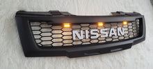 Load image into Gallery viewer, NISSAN PATHFINDER 2005-2007 GRILL WHITE NISSAN V2