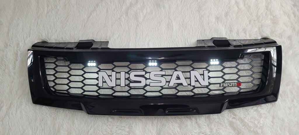 NISSAN PATHFINDER 2005-2007 GRILL WHITE NISSAN V2