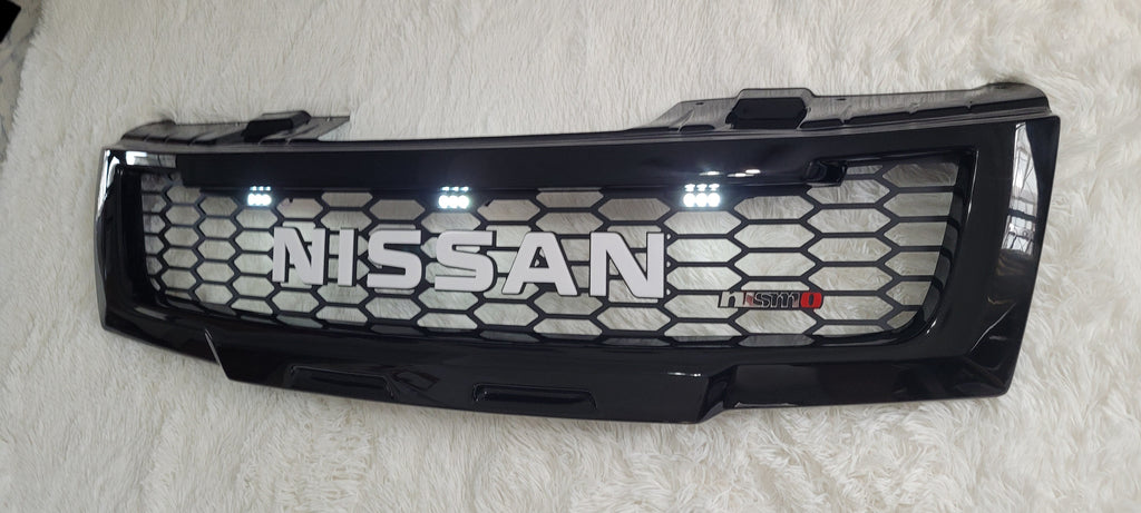NISSAN PATHFINDER 2005-2007 GRILL WHITE NISSAN V2